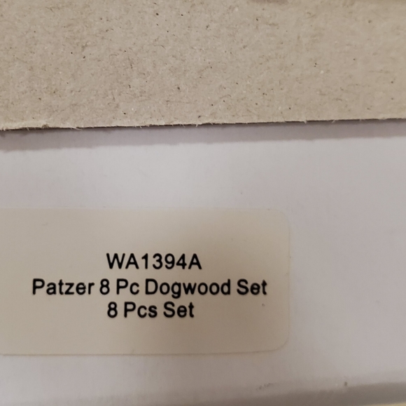 HANDMADE PORCELAIN DOGWOOD FLOWERS - Picture 2 of 3